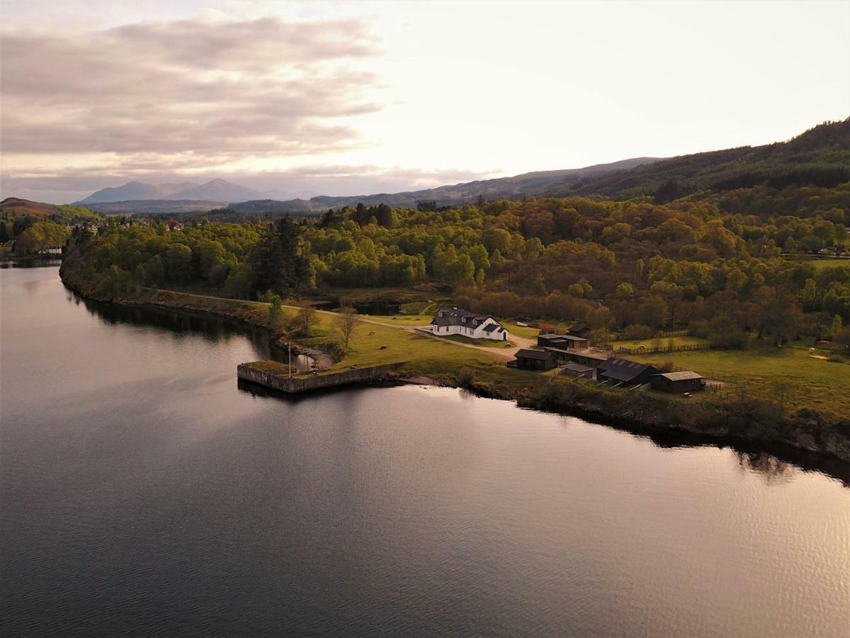 Hôtel Old Pier House à Fort Augustus Extérieur photo